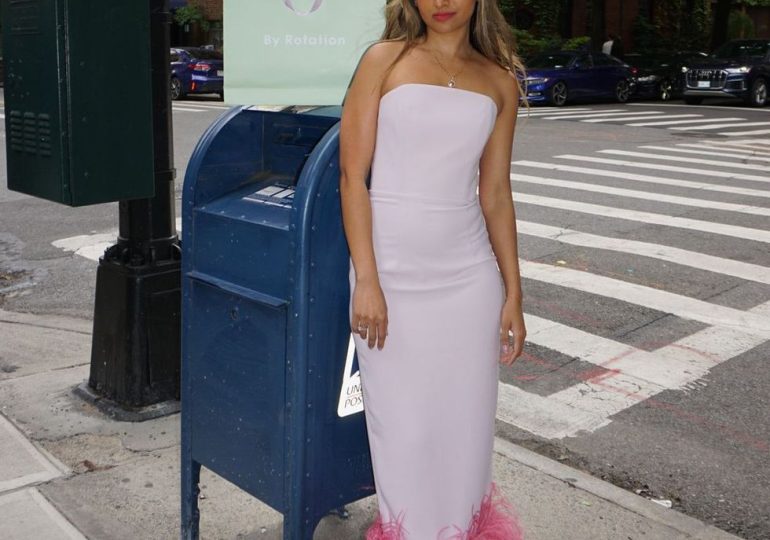 Can a Clothing Rental App Help You Meet Your BFF?